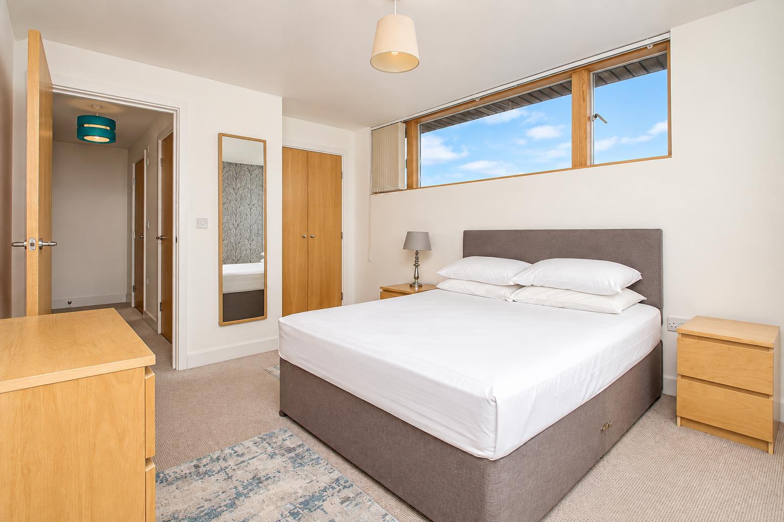 315 South Row, Milton Keynes